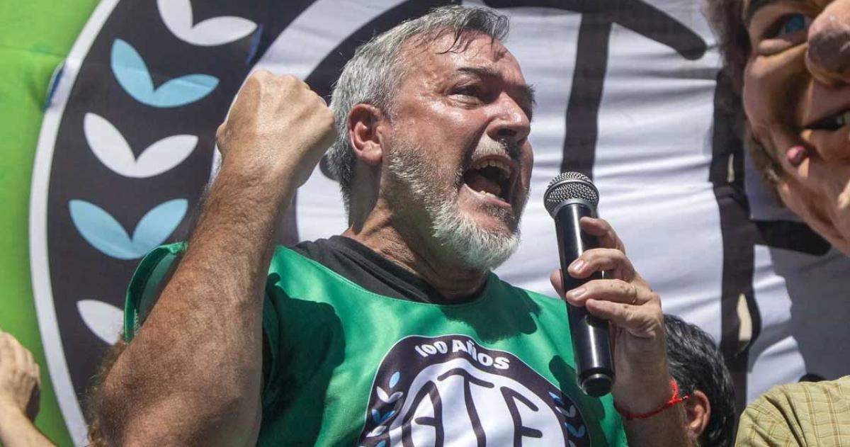 El titular de ATE Rodolfo Aguiar