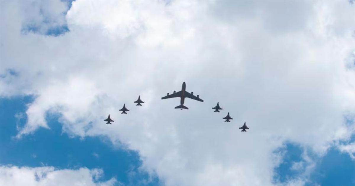 Llegaron los primeros seis F-16 y Milei los presentaraacute este saacutebado en Riacuteo Cuarto