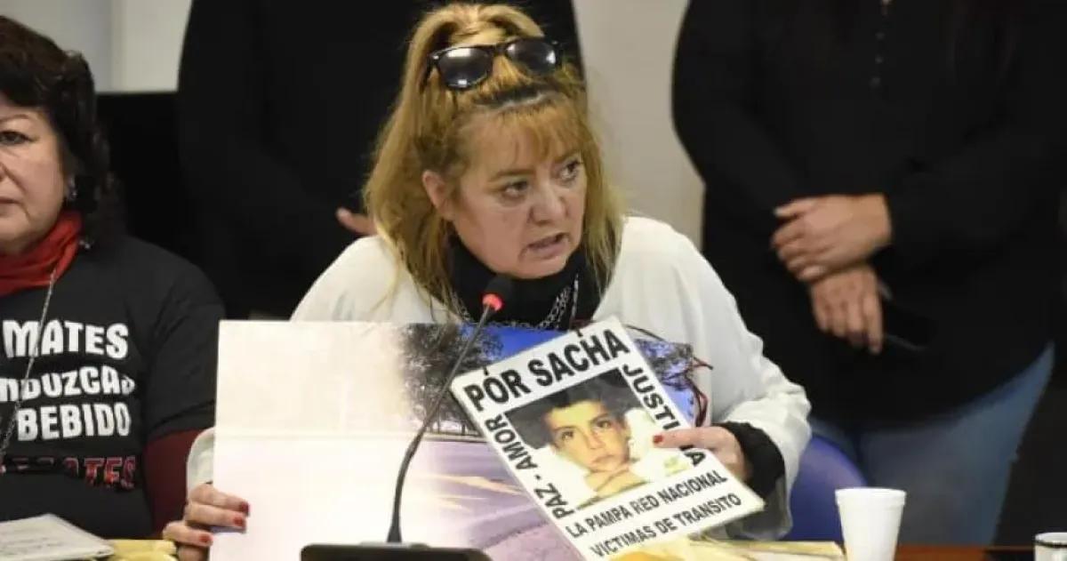 Silvia Gonz�lez de la fundación Estrellas Amarillas