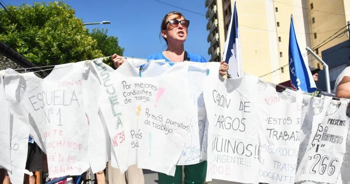 Los docentes hicieron paro y el ministerio aplicó una represalia segn el gremio