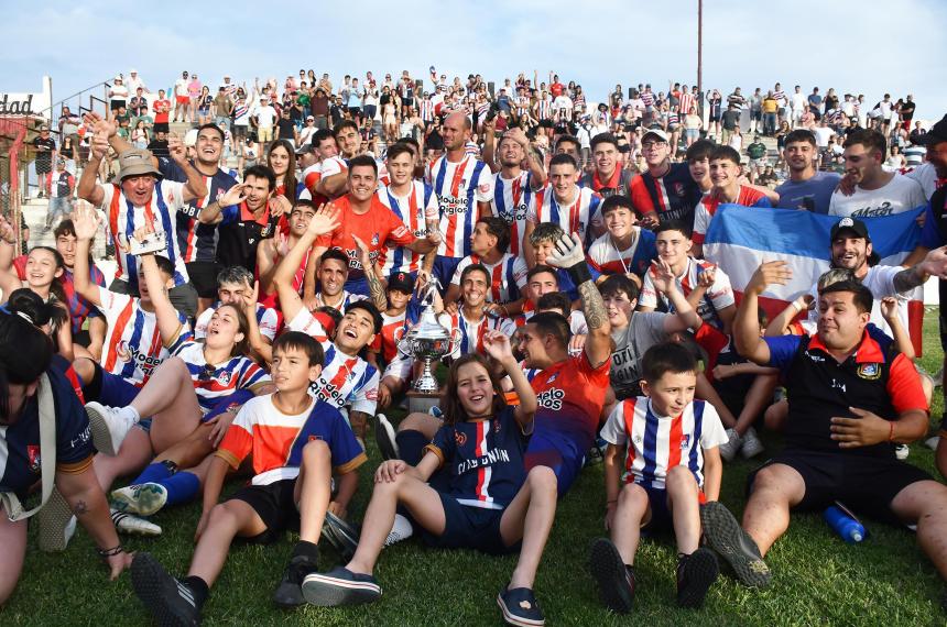 Unioacuten de Riglos campeoacuten- el festejo sontildeado para las Bodas de Oro