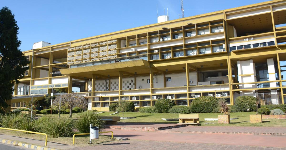 El gobierno provincial separó el pago del aguinaldo del de los sueldos a los estatales