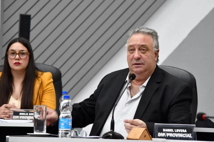 Los diputados ultravernista Noelia Sosa y Daniel Lovera