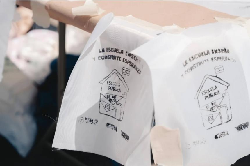 UTELPa pidioacute una paritaria urgente por el desdoblamiento salarial