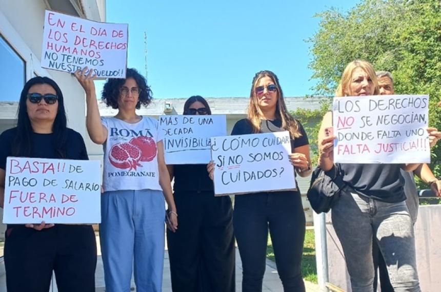 El reclamo se realizó frente a la sede de la Dirección de Niñez y Adolescencia