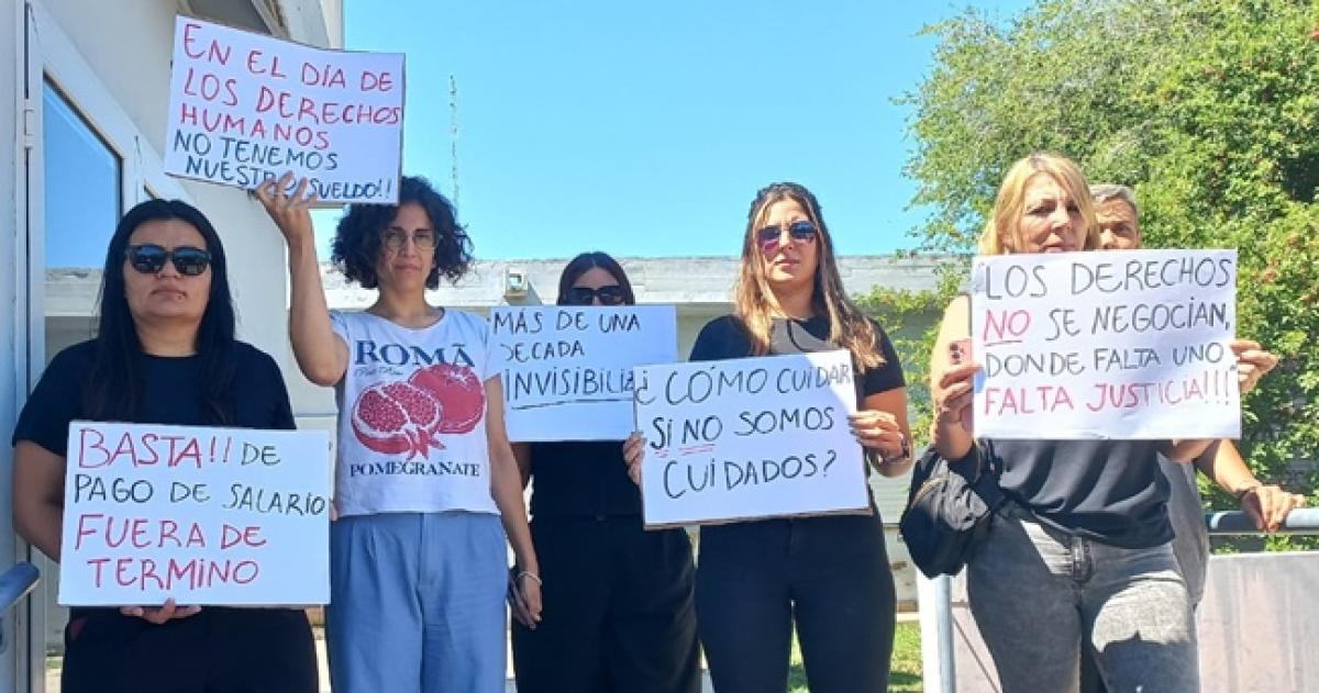 El reclamo se realizó frente a la sede de la Dirección de Niñez y Adolescencia