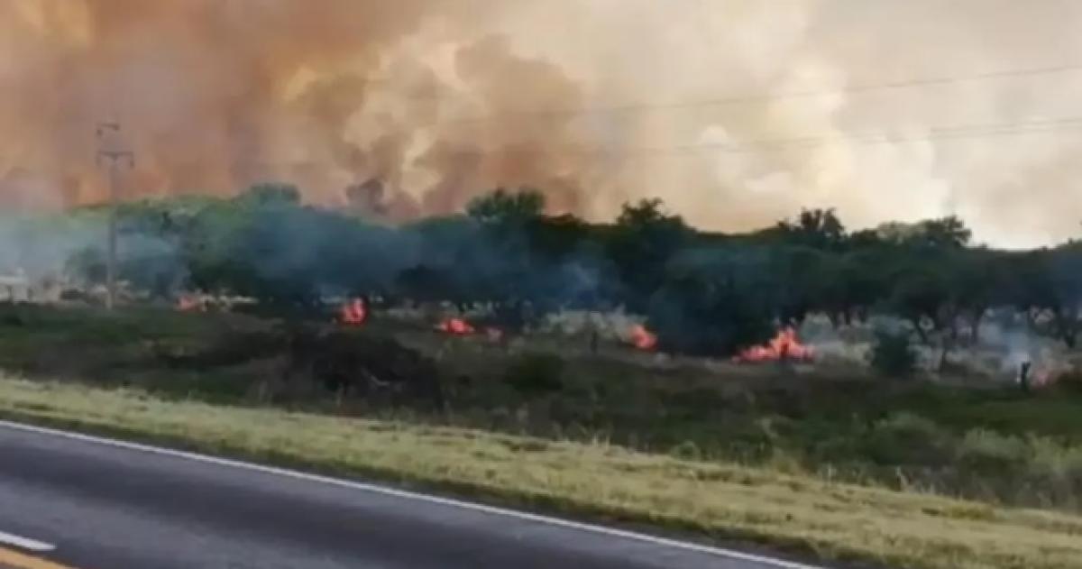El foco se originó en un campo cerca del cruce de las rutas provinciales 10 y 105