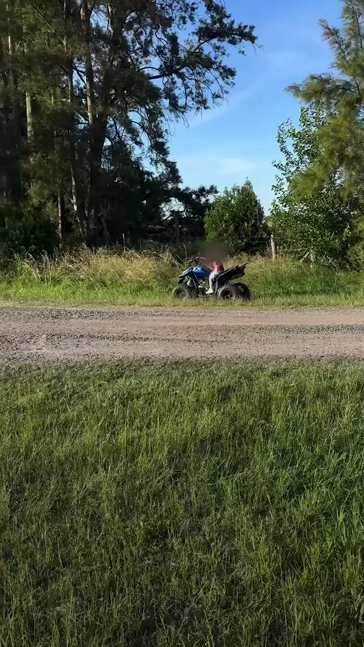 Le dio a manejar un cuatri a su hijo de 5 antildeos y le sacan la licencia
