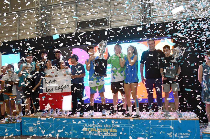 Riacuteo Negro otra vez en lo maacutes alto