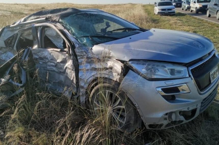 El auto en el que viajaba la pequeña con su familia