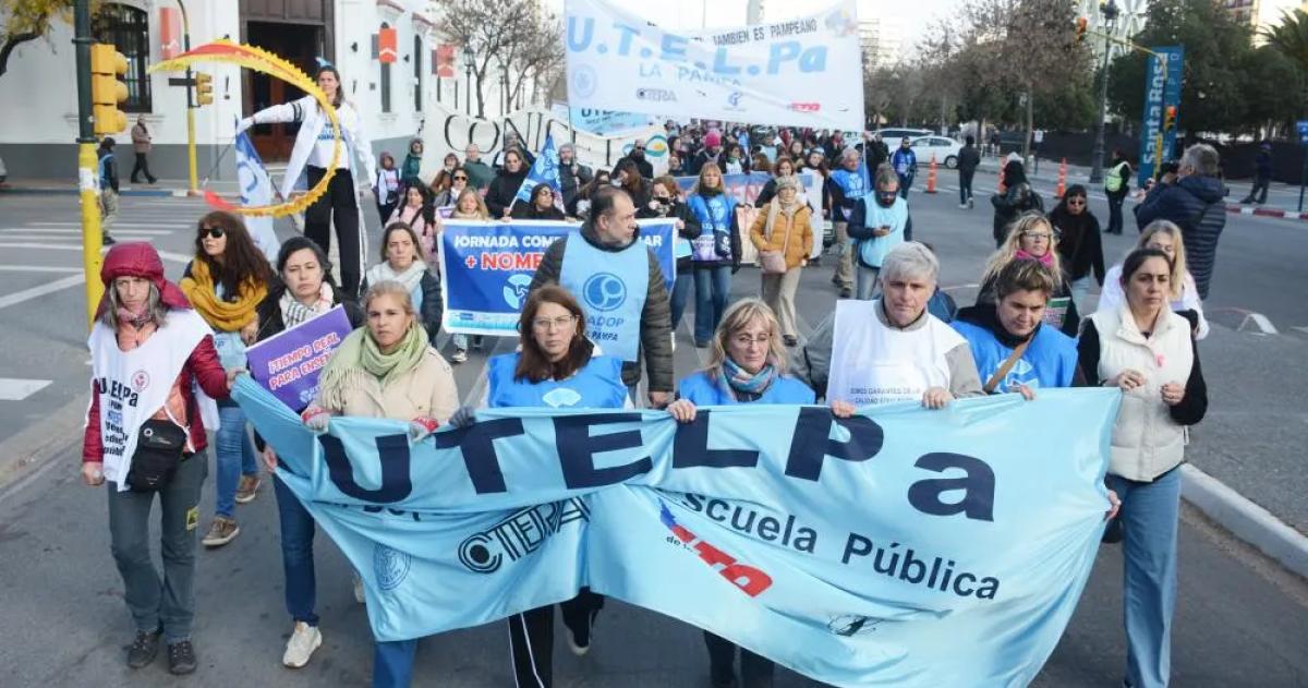UTELPa atrapada en su propio juego- cerroacute la paritaria hizo paro y ahora pide rearbrila