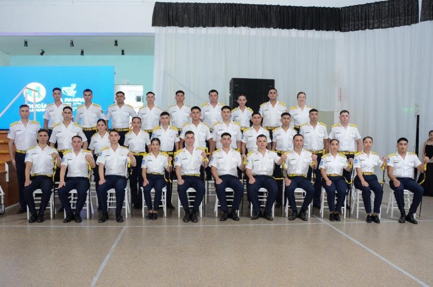 El acto se realizó el viernes por la noche en el salón del Círculo de Suboficiales