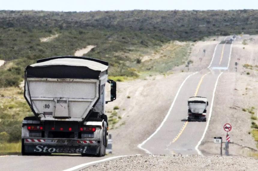 Deterioro de las rutas provinciales por el paso de camiones a Vaca Muerta