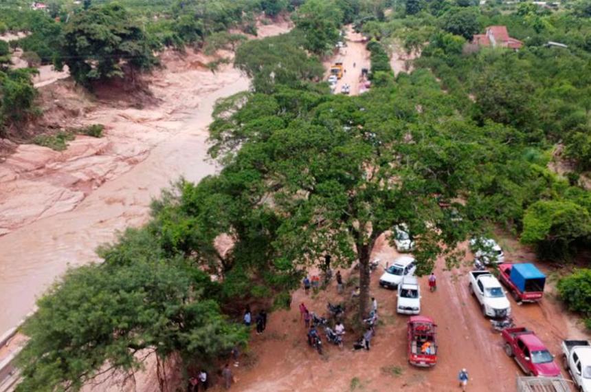 Tragedia en Bolivia por lluvias extremas- muertos desaparecidos y miles de damnificados