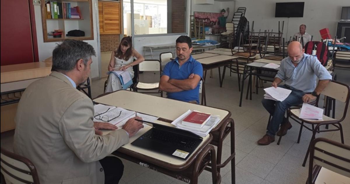 El ministro del STJ José Sappa tomó declaración en el Colegio Secundario de La Adela