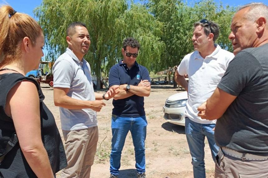El intendente Monsalve y sus funcionarios se reunieron con los trabajadores de VN