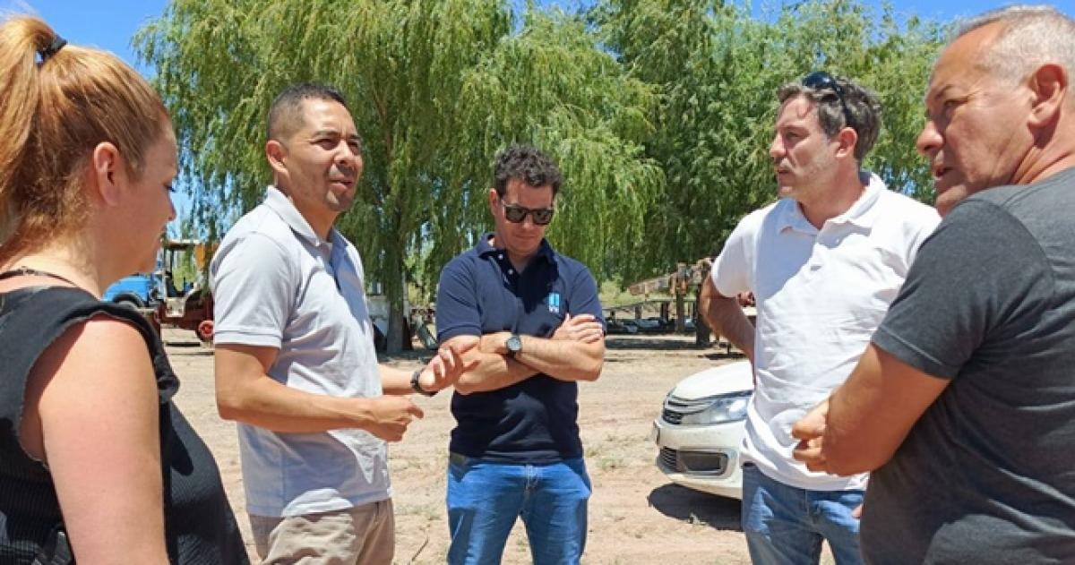 El intendente Monsalve y sus funcionarios se reunieron con los trabajadores de VN