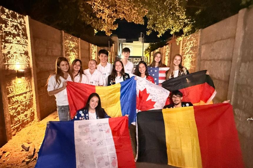 Los intercambistas extranjeros juntos a los pampeanos que viajar�n el año que viene