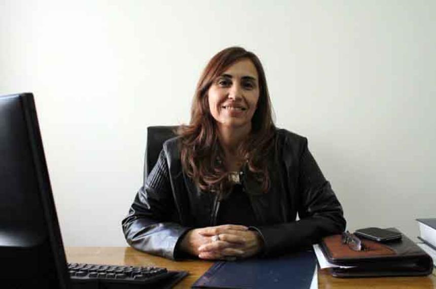 Le quitan a una madre el cuidado de una nintildea por obstruir el viacutenculo con el padre