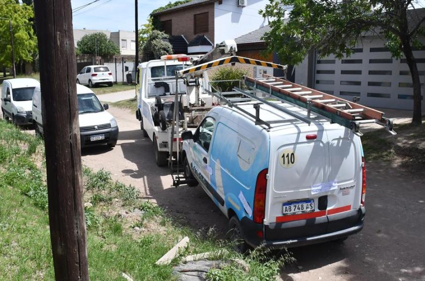 Luciano di Naacutepoli empieza a bajar los postes de Clariacuten