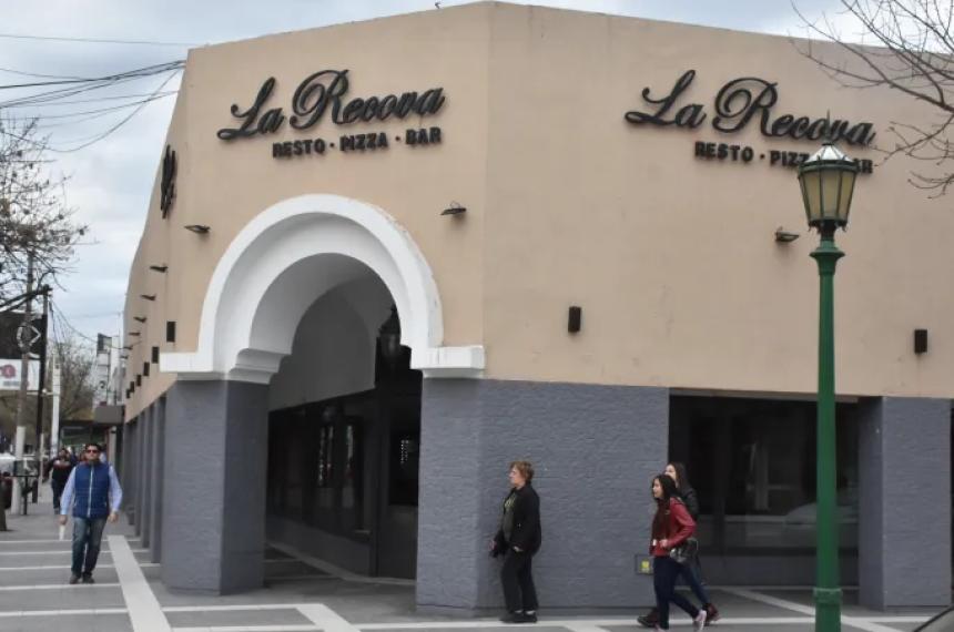 La emblem�tica confitería ubicada en pleno centro de Santa Rosa