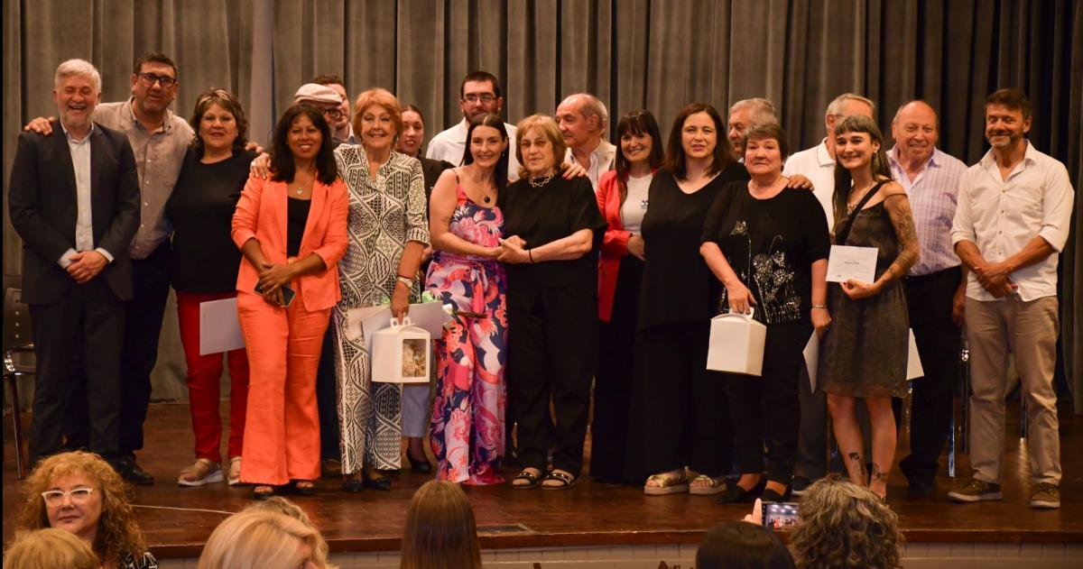 El Concejo reconocioacute a vecinos y vecinas