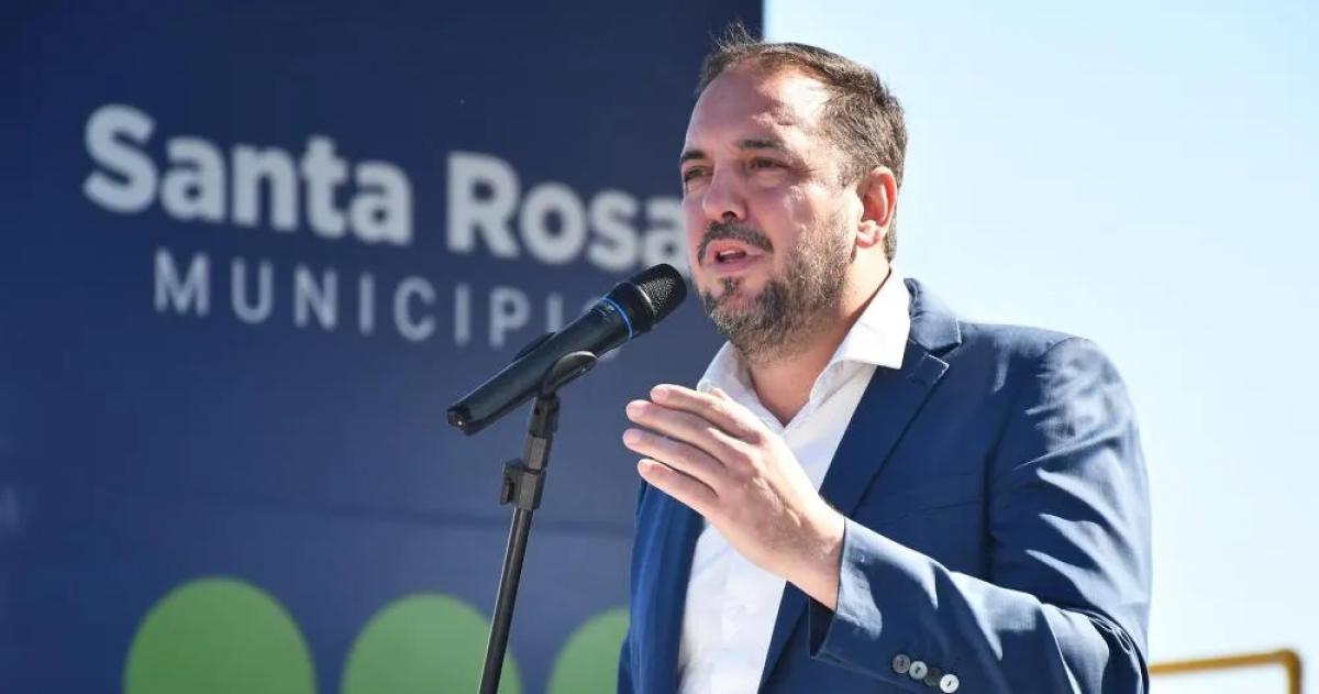 El intendente Luciano di N�poli