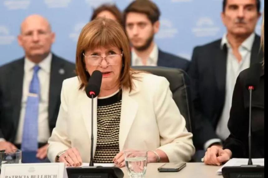 Bullrich no pudo cerrar la letra chica