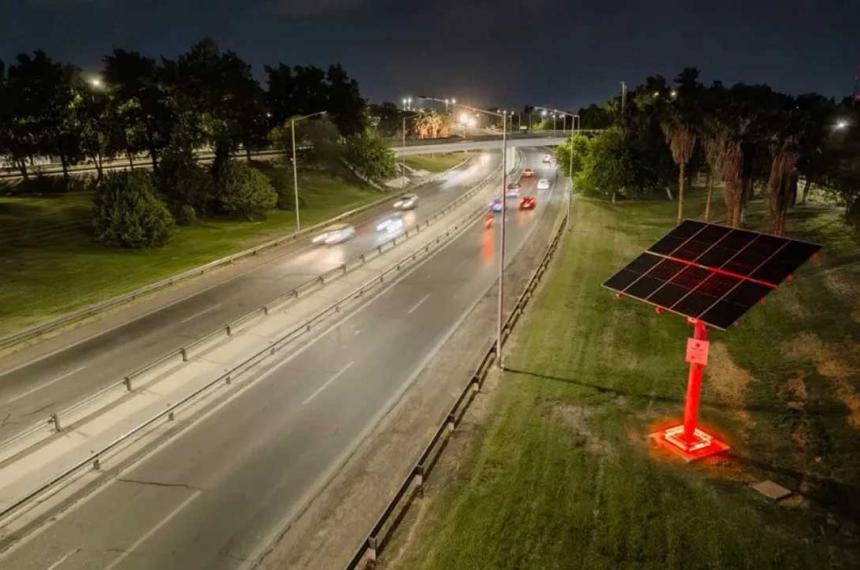 San Juan inauguroacute la primera autopista solar de la Argentina