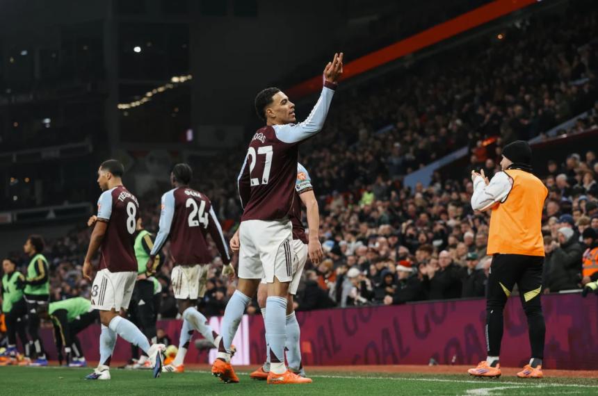 Morgan Rogers anotó los dos goles del Villa