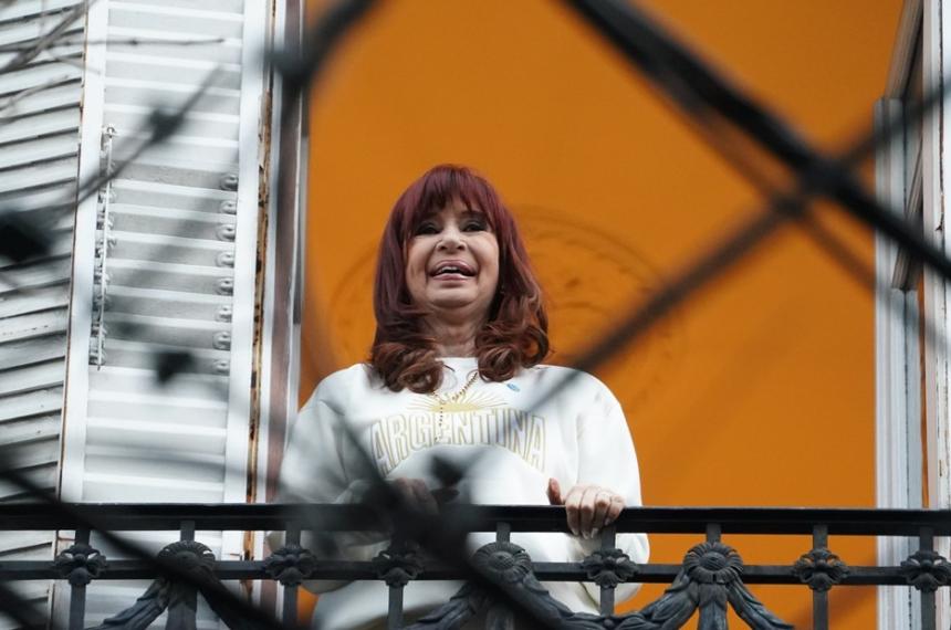 Cristina Kirchner evoluciona bien después de su operación de apendicitis