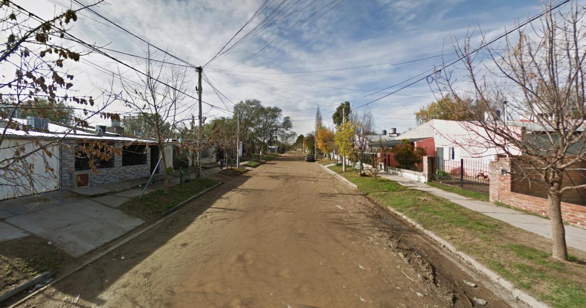 Engantildeo del vaso de agua y asalto a un vecino de 62 antildeos en la calle Neuqueacuten