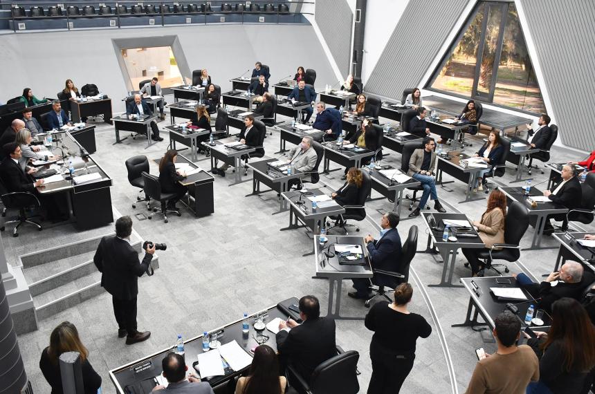 La Ley N° 3632 fue publicada en el Boletín Oficial N° 3706