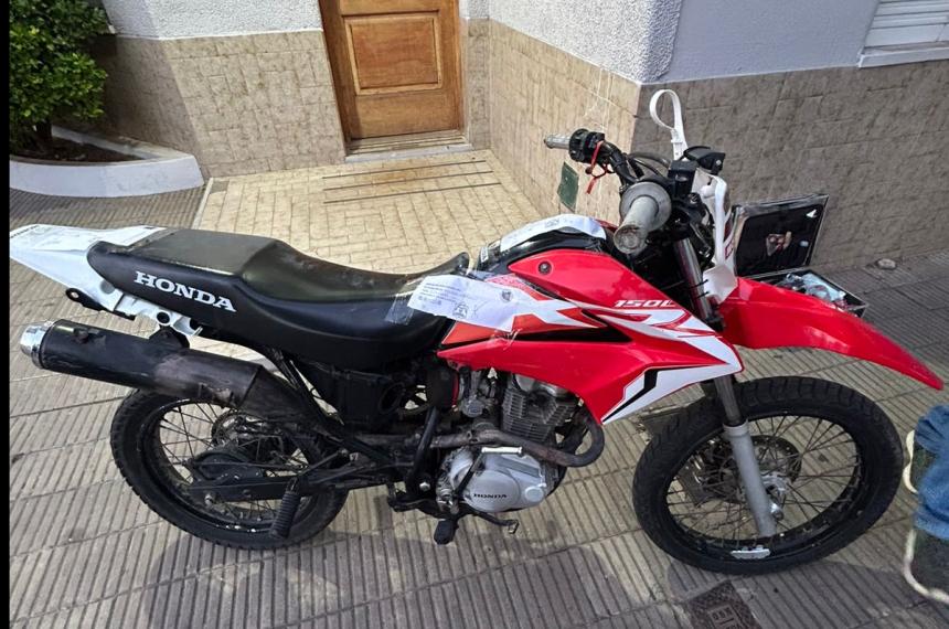 Personal policial secuestró la motocicleta