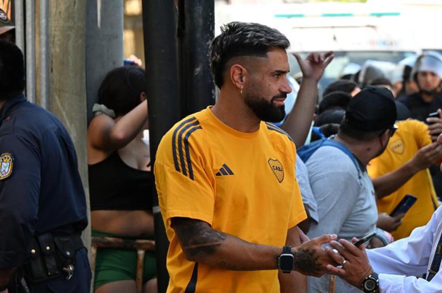 Racing empezoacute gestiones por Milton Gimeacutenez y Boca consultoacute por Gabriel Rojas