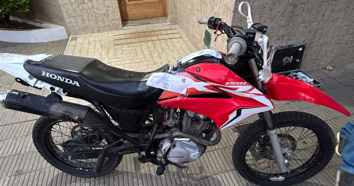 Personal policial secuestró la motocicleta