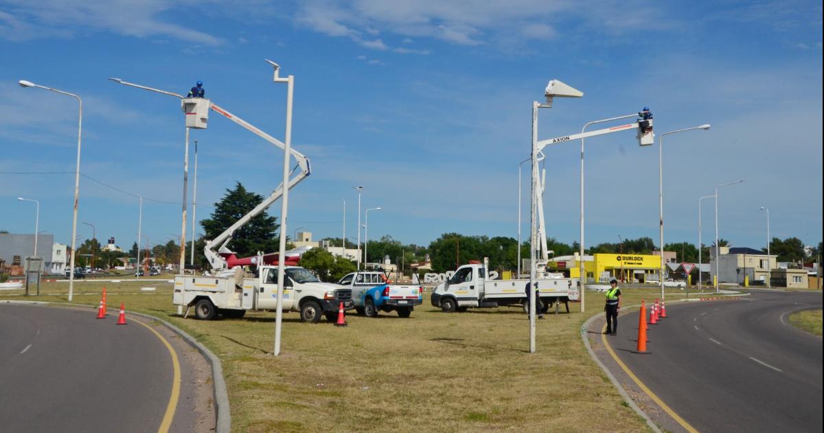 La CPE cambia 400 luminarias por tecnologiacutea led