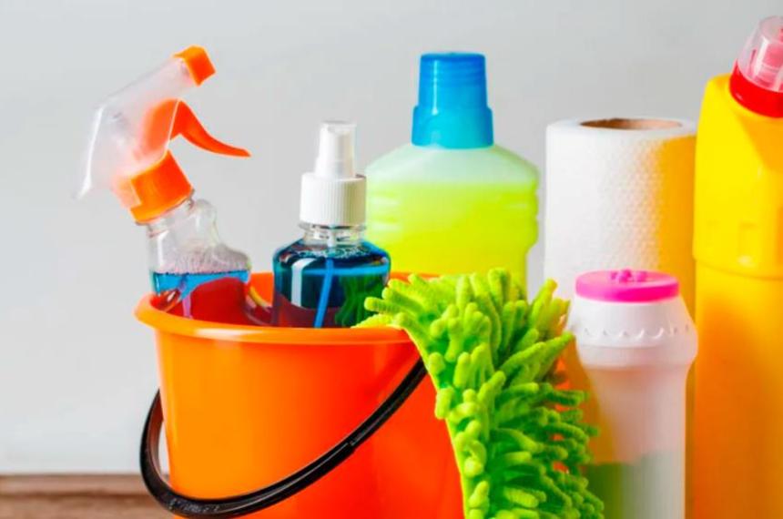 ANMAT prohibioacute y ordenoacute retirar productos de limpieza y desinfeccioacuten por faltas sanitarias