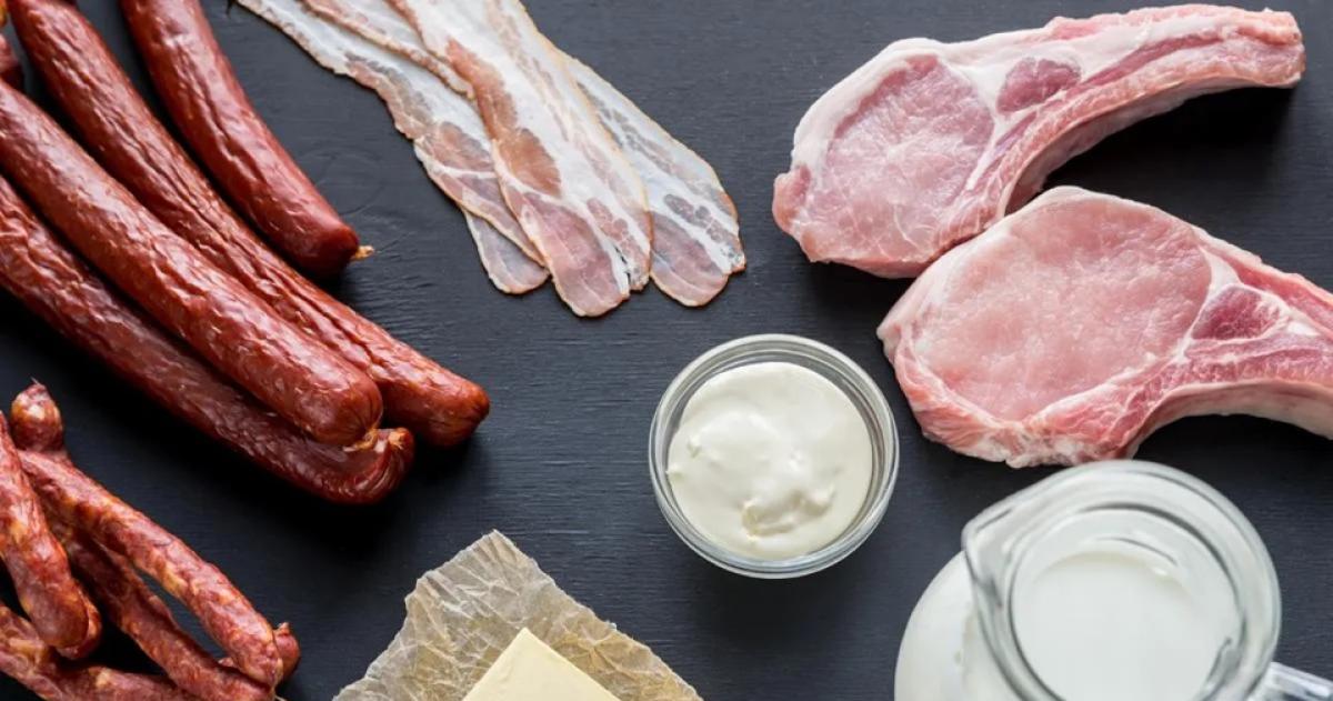 Los alimentos ricos en grasas saturadas son principalmente de origen animal