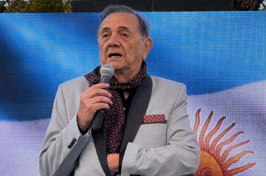 Cayó desde una escalera que derivó en una cirugía de urgencia