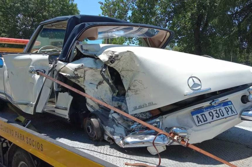 El Mercedes quedó con cuantiosos daños