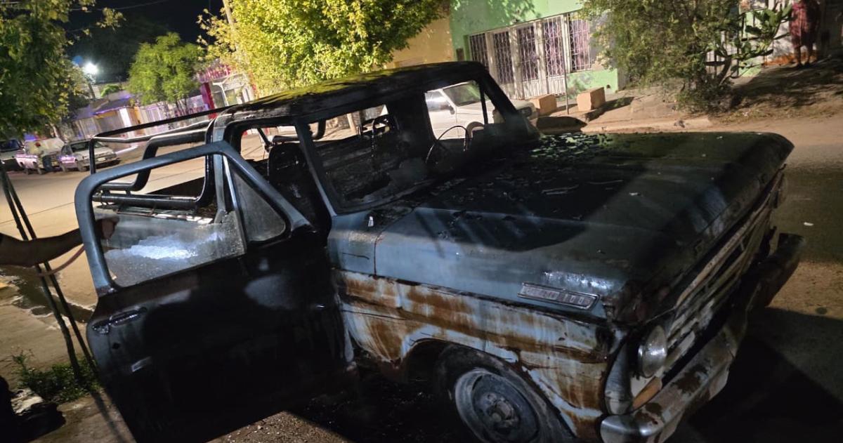 La camioneta quemada en la zona norte de la capital pampeana