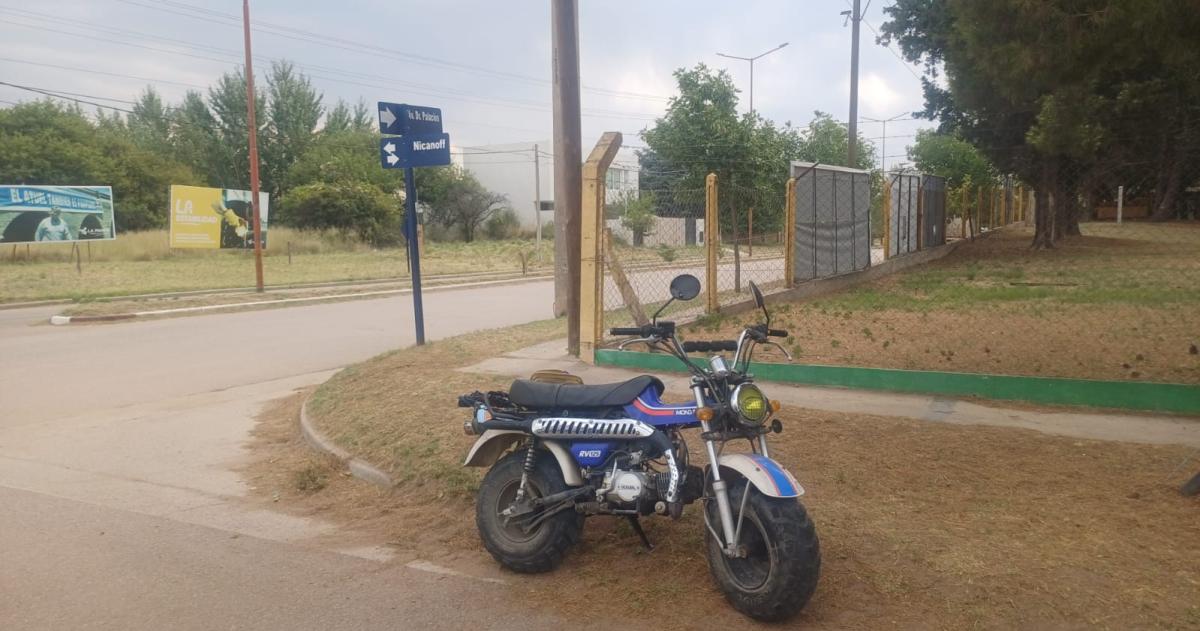 La moto en la que circulaba el herido