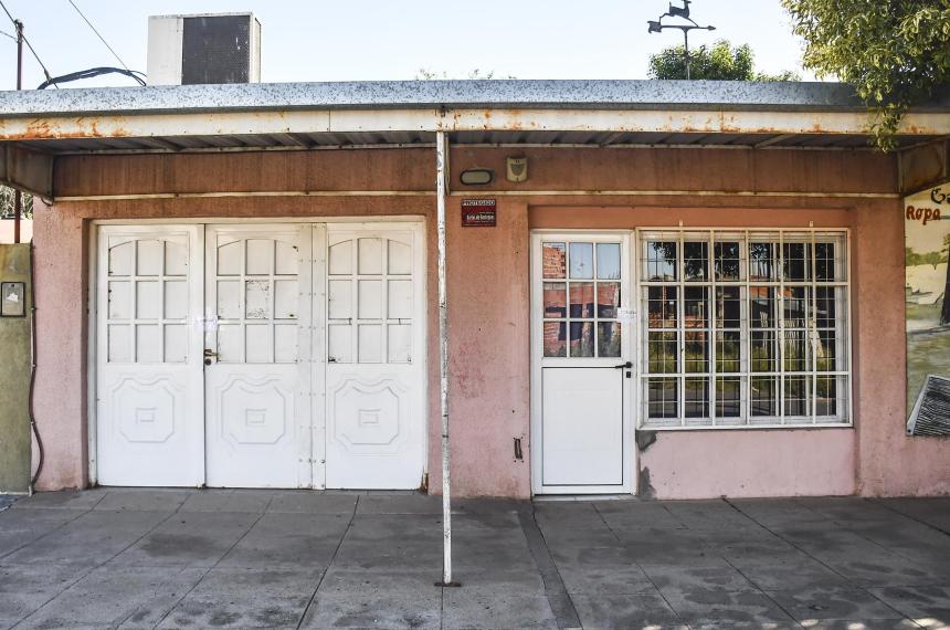 La vivienda clausurada en Toay donde se elaboró y vendió el escabeche que provocó las muertes por botulismo