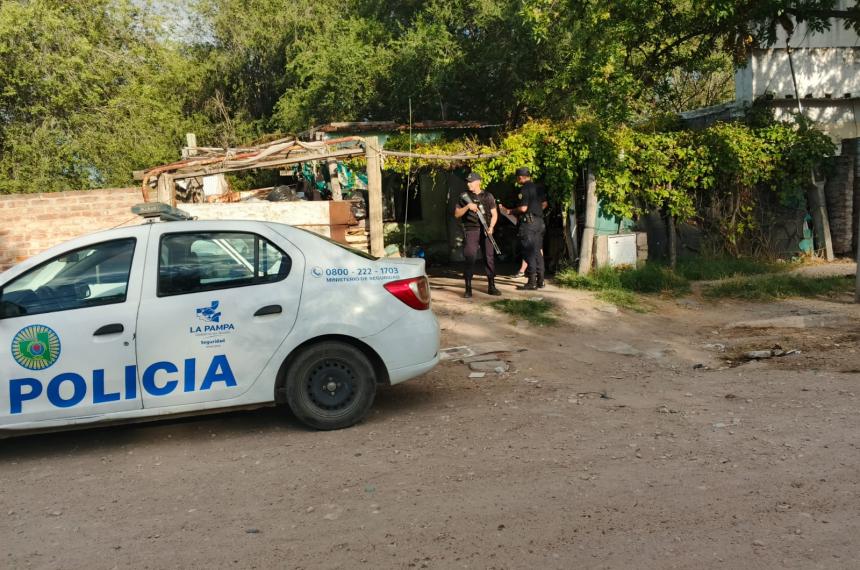 Uno de los allanamientos realizados ayer