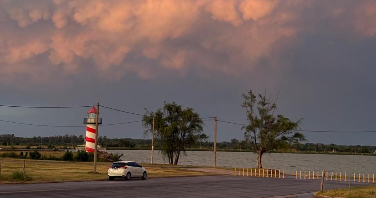 El cielo nublado lejos de traer alivio aumentar� la sensación de pesadez