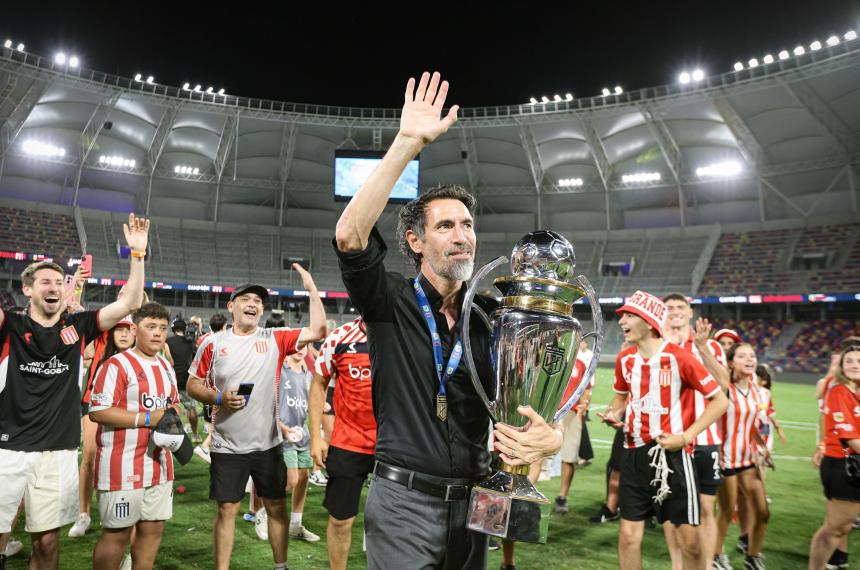 El Barba Domínguez le dio dos títulos a Estudiantes