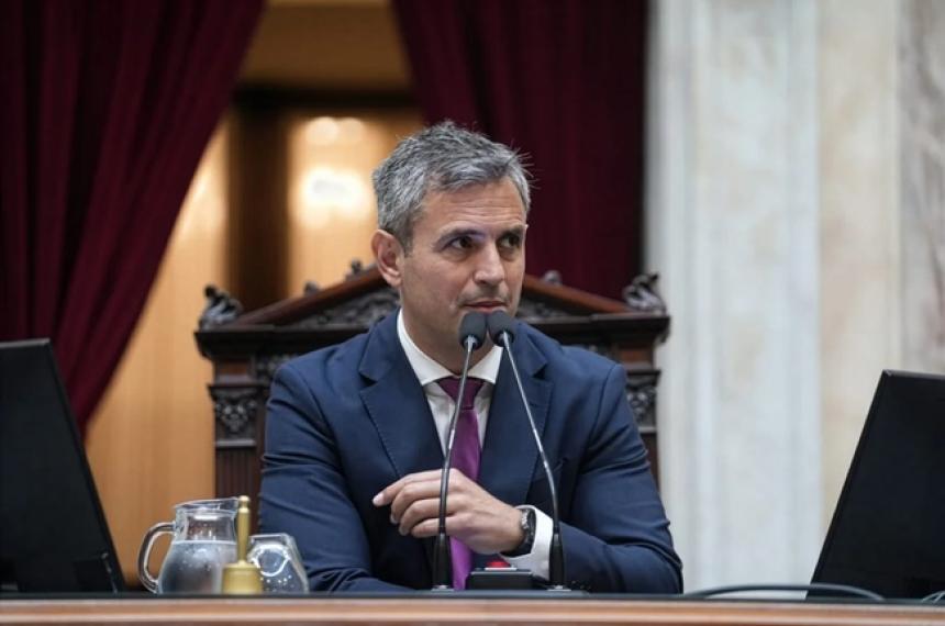 El cuerpo legislativo que preside Martín Menem pidió a los empleados que no gasten la suma depositada