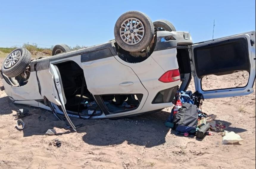 Los dos ocupantes de la Eco Sport fueron trasladados a General Acha