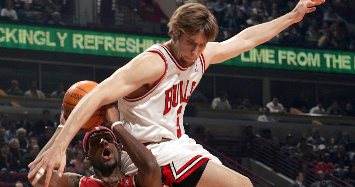 Nocioni y toda la vehemencia para defender a un extraordinario jugador como Lebron James